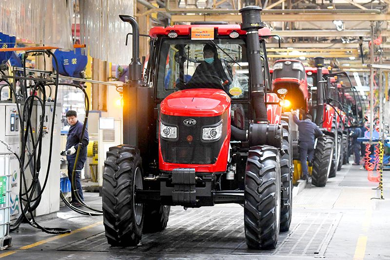 Heavy-duty tractor production lines